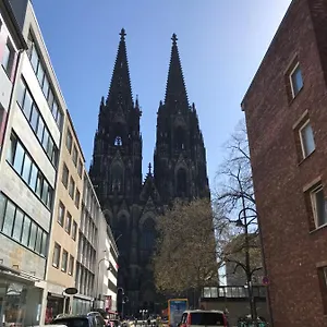 Appartamento Am Dom, Colonia